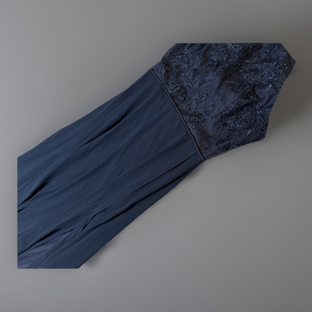 NWT Lulus Navy Blue Maxi Dress With Embroidered Top Women's Small